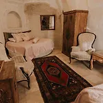 Hotel Cave 4*