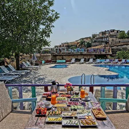 Cave Hotell