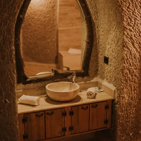 Cave Hotell
