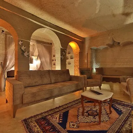 Cave 4*