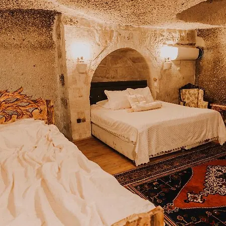Cave 4*